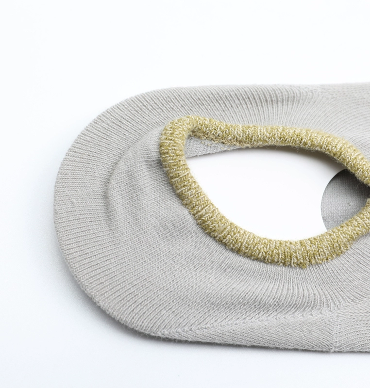 Rex thỏ mùa xuân và mùa hè vớ mới người đàn ông da đen của cotton đơn giản rắn màu thể thao vớ thuyền nông miệng vớ vô hình màu rắn vớ mùa hè siêu mỏng
