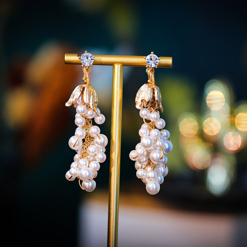 Temperament Long Version Pearl Strings Beads Retro Baroque Earrings Personality Fashion Streaming Suear Ornaments No Earl can be worn