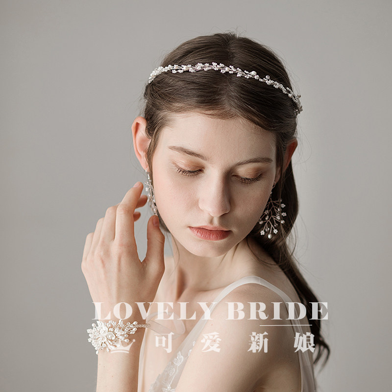 European and American style brides handmade hair accessories minimalist atmosphere pearl hair stirrups with white headwear wedding dresses