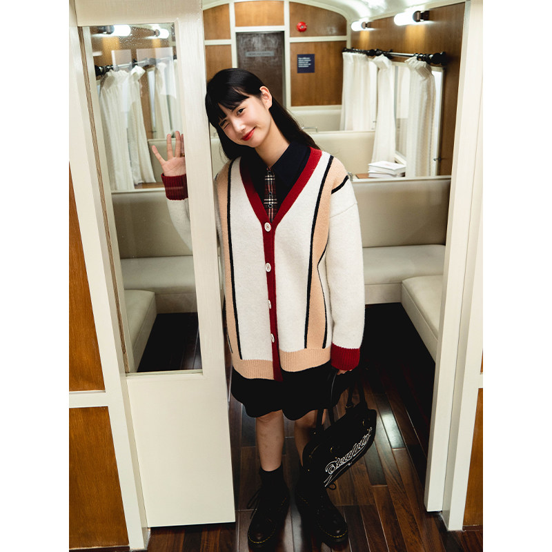 Deer and Bird Retroit College wind coloured stripes V collar knitting sweater 2 color 3896