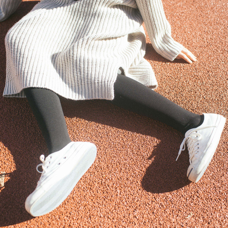 Deer and bird in autumn and winter and tight and thin plus elastic socks to step on foot pants 710