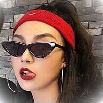 Sunglasses men chao wang red festival sunglasses same sun glasses new retro triangle cats eye Europe trend female