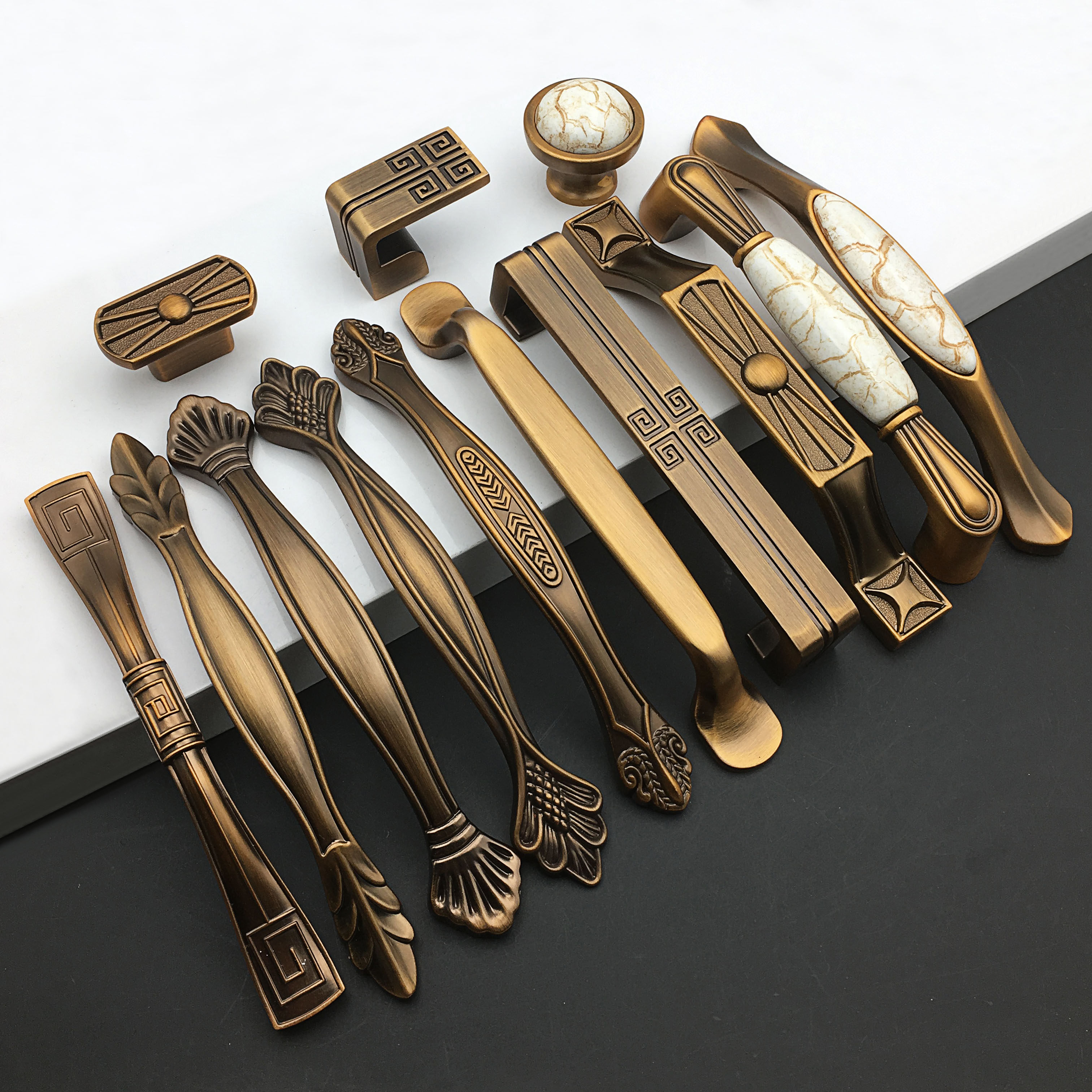 New Chinese style cabinet door American style handle antique cabinet cabinet door solid yellow bronze wardrobe shoe cabinet drawer single hole handle