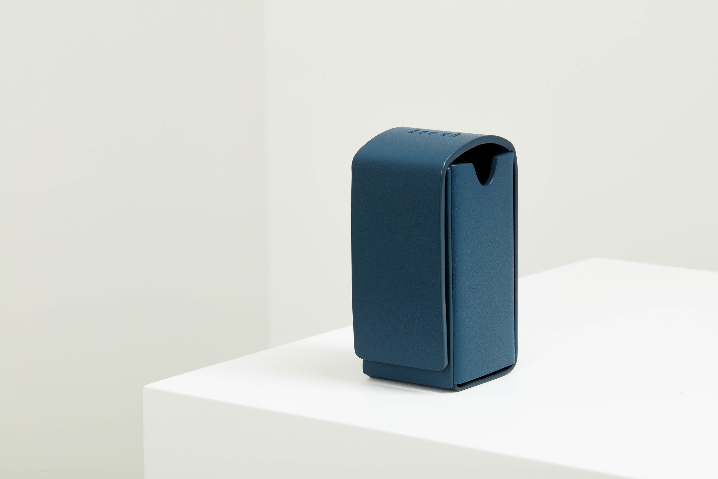 Boooh New York Imports ten Toilet Bags Suit Designer Fashion Famous yuan Wind Bull Leather Small Dog Petisan