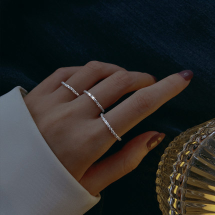 925 Silver shimmering ring girl in tide of niche design index ring lightly luxurious and high - sense circle