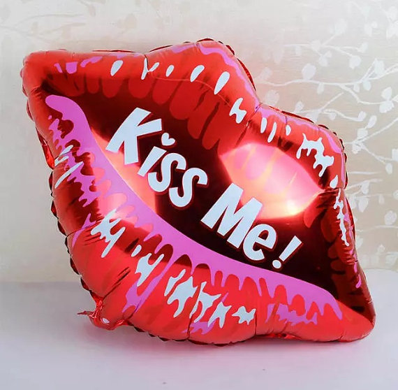 Romantic KISS ME Red Lips Balloon Marriage Proposal Courtship Wedding Decoration Birthday Party Aluminum Film Balloon