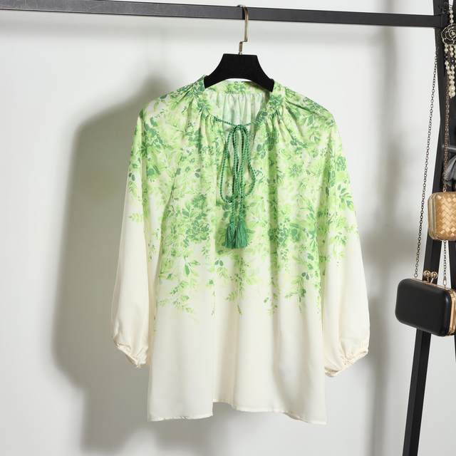 Foreign trade new style bamboo green smoke wave chiffon print design elegant temperament small floral women's mid-sleeve chiffon shirt