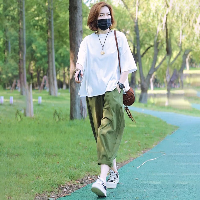 Fashionable and Simple Summer Outfit for Women, Plus Size, Loose and Slimming, White T-Shirt Top, Versatile Casual Wide-Leg Pants Two-Piece Set