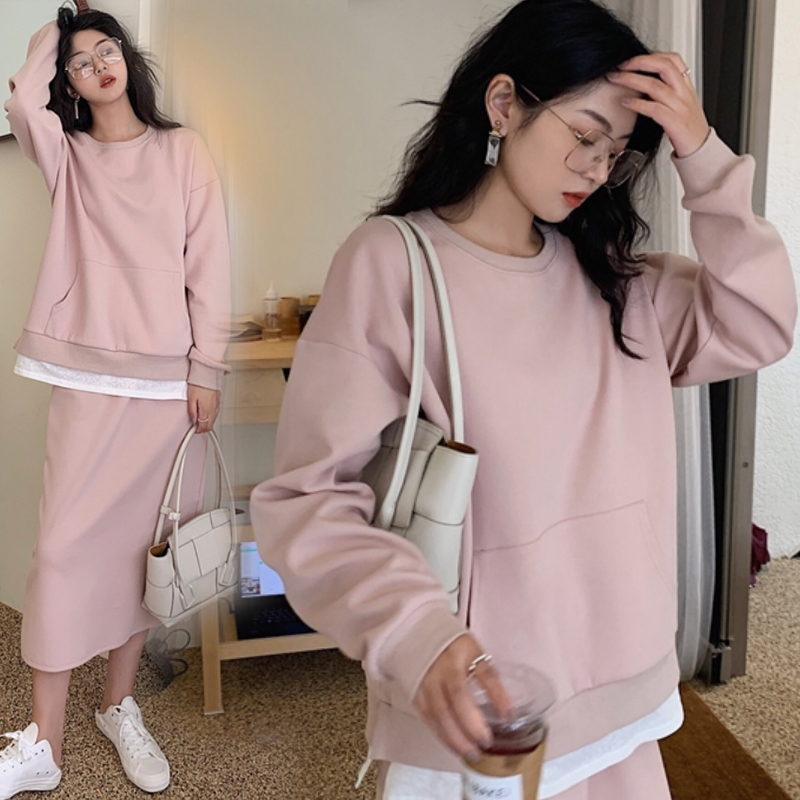 Foreign school maternity clothes spring and autumn suits out of fashion models 2020 loose sweater tide hot mom personality net red top