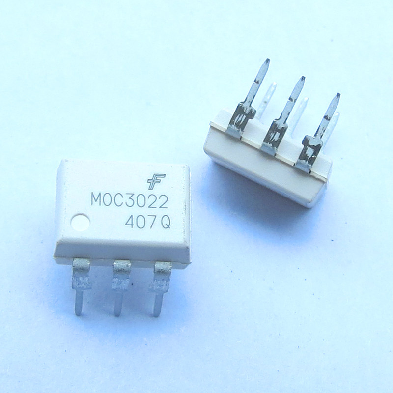Imported optocoupler MOC3022 in-line DIP-6 Optoelectric coupling isolator Bidirectional semiconductor controlled rectifier drive output