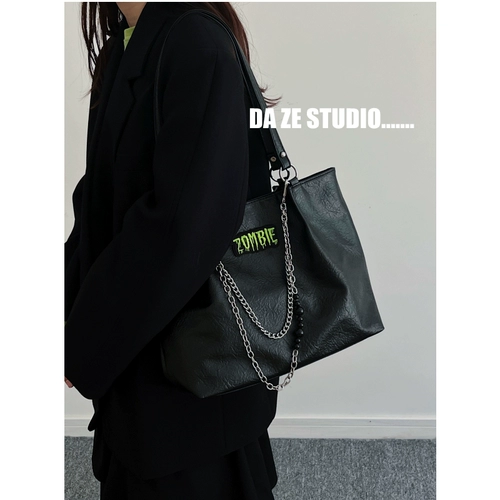 Вместительная и большая демисезонная сумка на одно плечо, черная сумка через плечо, коллекция 2022, премиум класс, подходит для студента