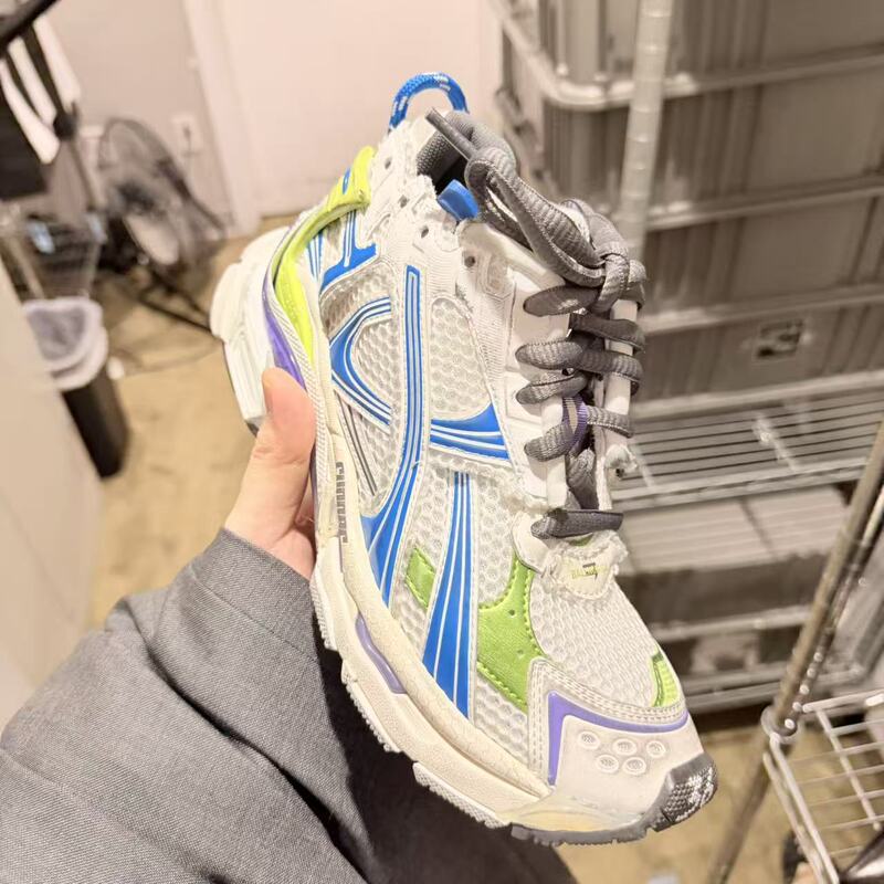 Balenciaga Women's Runner White Color-Blocked Mesh Casual Shoes 772767 W3Rmu Purchasing Agent Ss
