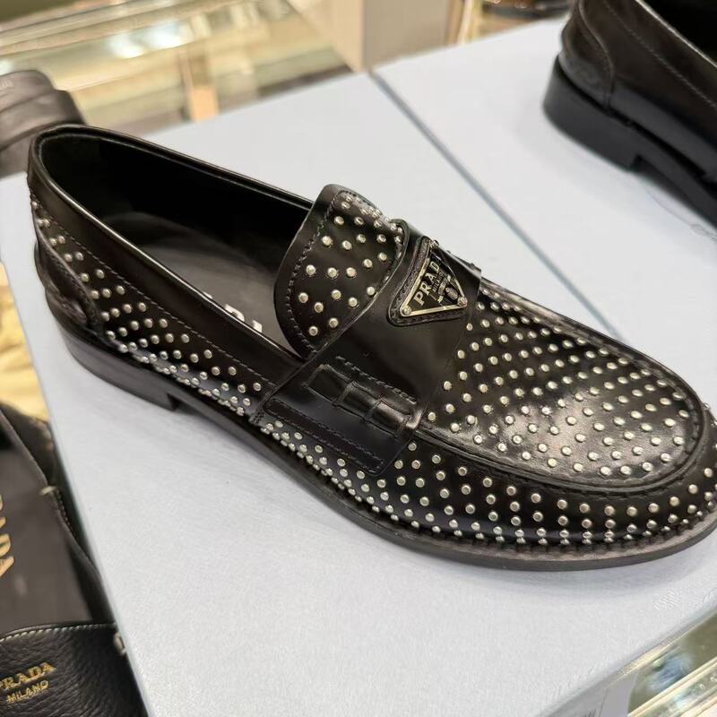 Prada Women's Black Studded Loafers 1D814N Uls Fo002 Purchasing Agent Lazt