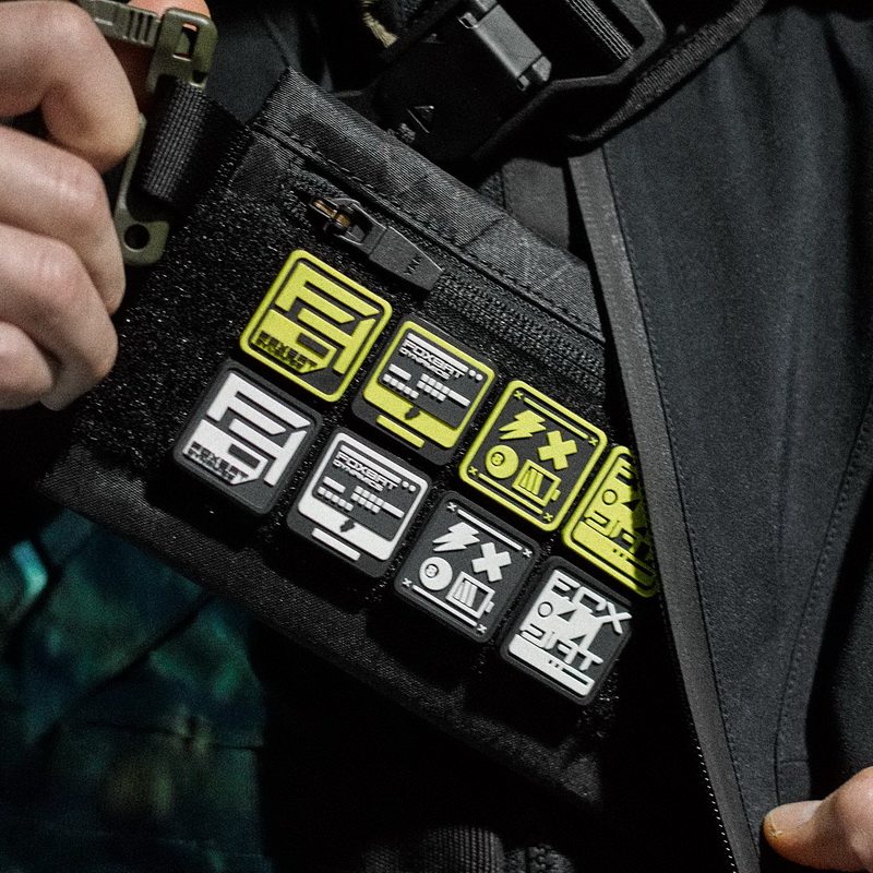 (FOXBAT-FOX INDUSTRY) Mini morale badge Tactical Magic Sticker Badge Arm Badge yellow white