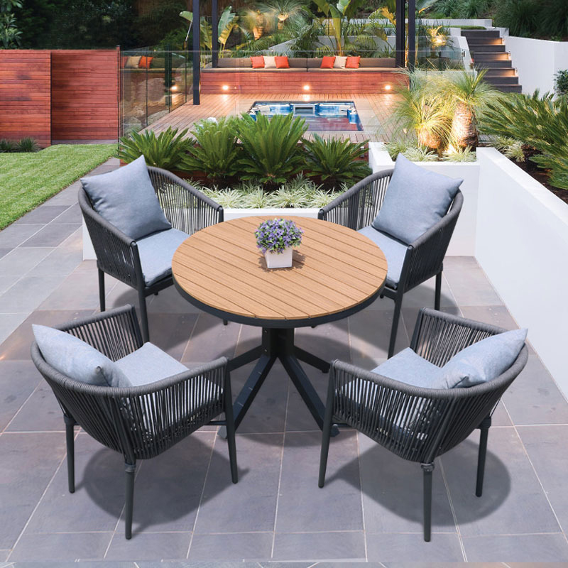 Outdoor table and chairs courtyard garden leisure rattan furniture designer hotel open-air outdoor modern creative table and chairs