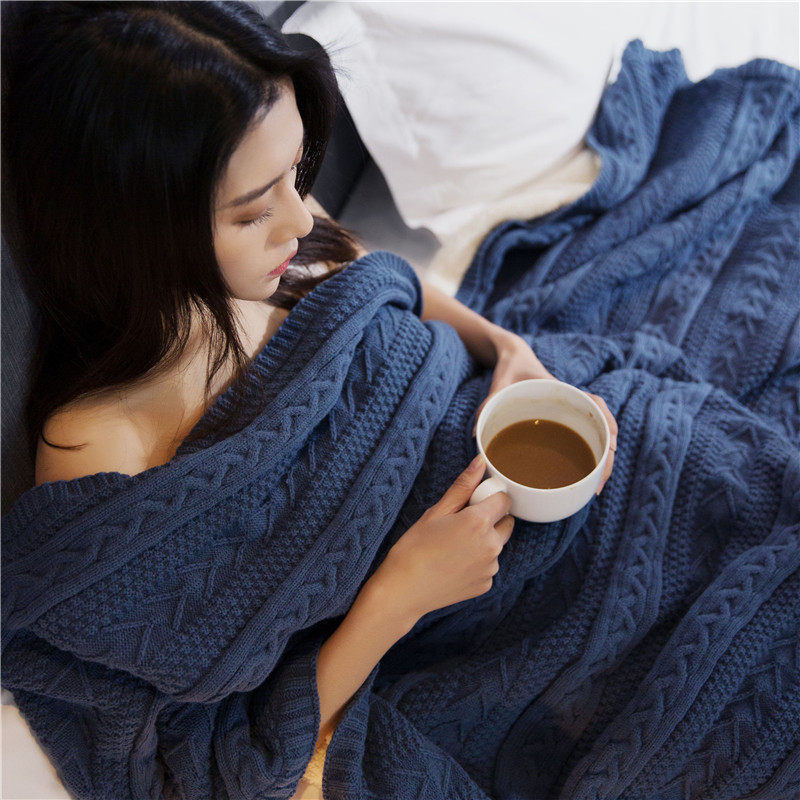 Nordic Ins Wind Lamb Fluff Blanket Knit Blanket Winter Office Afternoon Nap Blanket Warm Thickening Sofa Cover Blanket