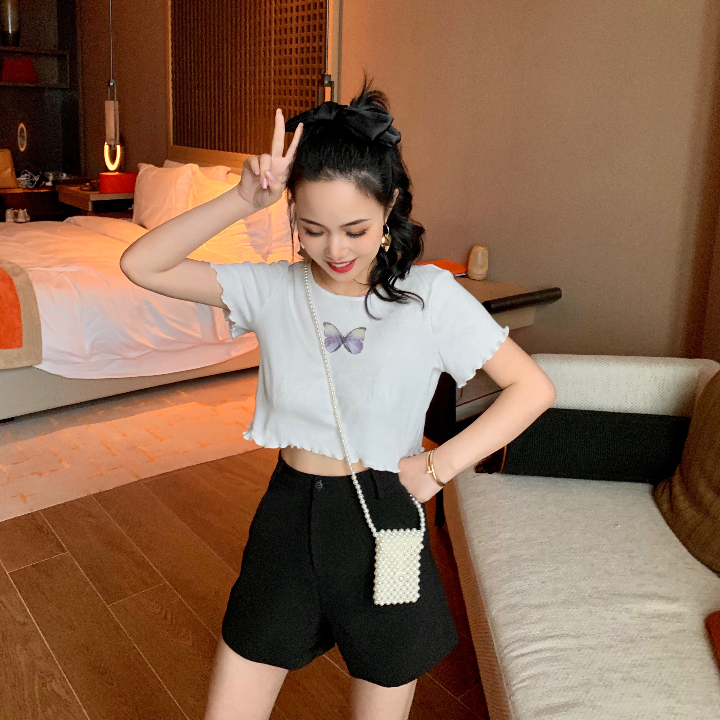 at ease small butterfly print T-shirt female summer fungus short-sleeved ice silk knitted bottoming shirt top