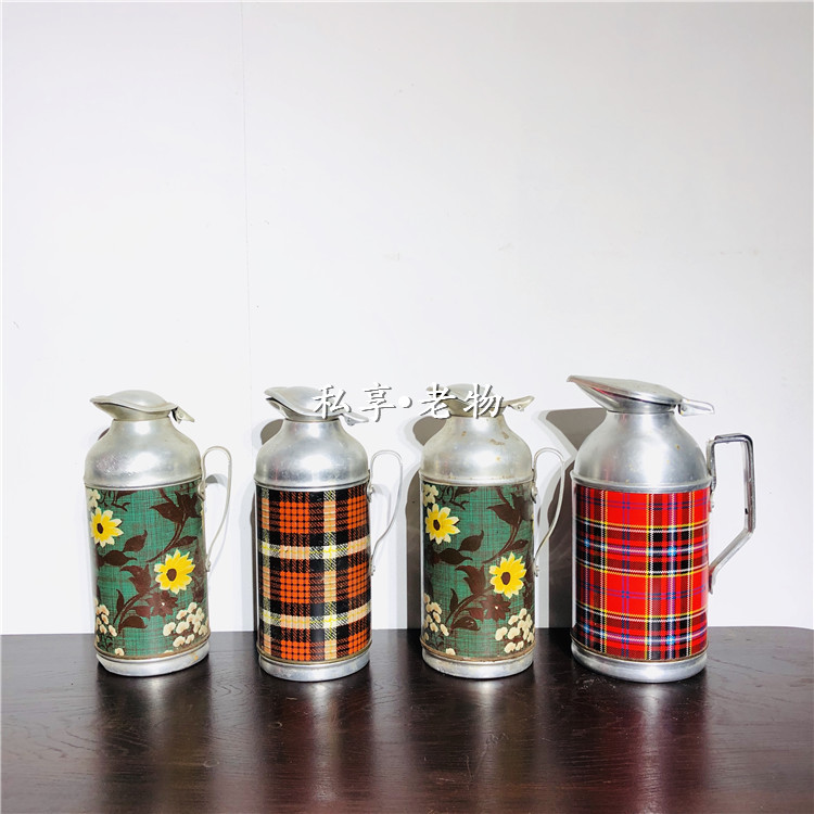 Shanghai old objects old-fashioned duck-billed thermos bottle thermos bottle old thermos antique collection Villa decoration