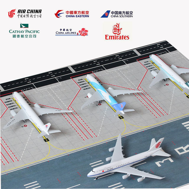 Alloy finished passenger aircraft model ornaments Air China