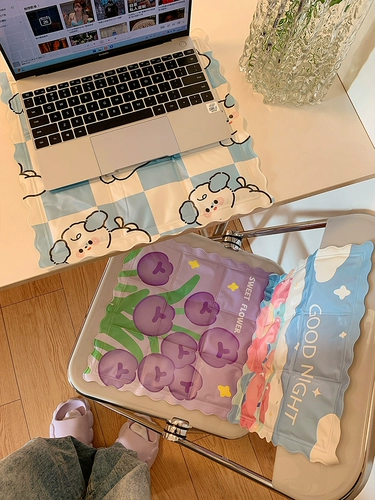 Милая летняя охлаждающая подушка для школьников