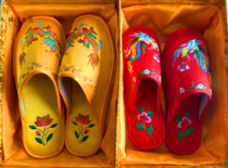 RMB89  Qingyang fragrant bag Longfeng Pinewood Embroidered wedding Qingyang Sole Pure Hand Embroidered Qingyang Slippers Pure Cloth