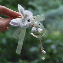 Fairy lily of the valley butterfly bracelet wedding wrist flower bridesmaid sister group bracelet flower bride wedding jewelry dancing