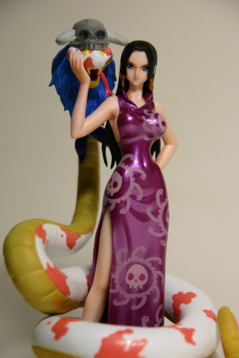 Japanese Golden Cat Wang Sea King Hankuck Golden Snake Model