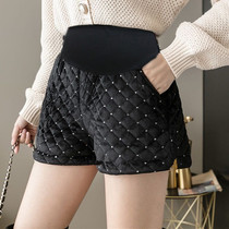 Pregnant womens shorts autumn and winter wear new belly pregnant womens pants fashion sequins gold velvet Plaid wide leg shorts tide mother