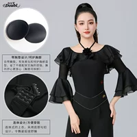 Черный комбинезон со шнуровкой и оборками на рукавах-колокольчиках