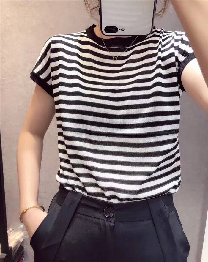 Mùa hè 2018 phiên bản Hàn Quốc mới của áo thun cổ tròn mỏng mỏng tay áo len lụa mỏng màu áo thun nữ áo len cổ thuyền