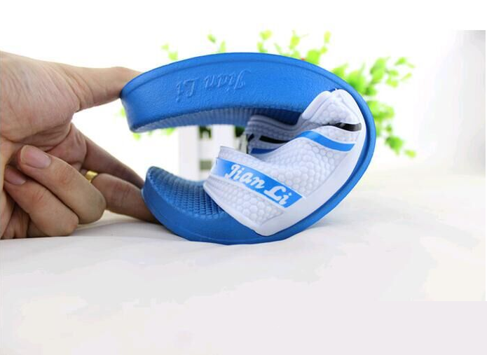 Mùa hè nhà dép ck dép sinh viên cao su mềm chống trượt đôi massage sàn nhựa tắm rò rỉ một từ dép rọ gucci
