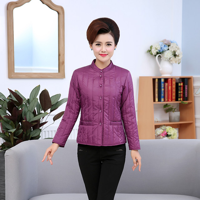 Middle-aged and elderly mothers wear small cotton-padded jackets plus size women's clothing short cotton-padded jackets light down cotton-padded jackets for women