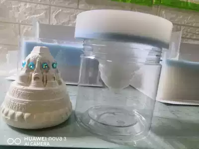 Building the merits of building towers --- No. 052 -- The Pagoda Molds of Eight Pagodas