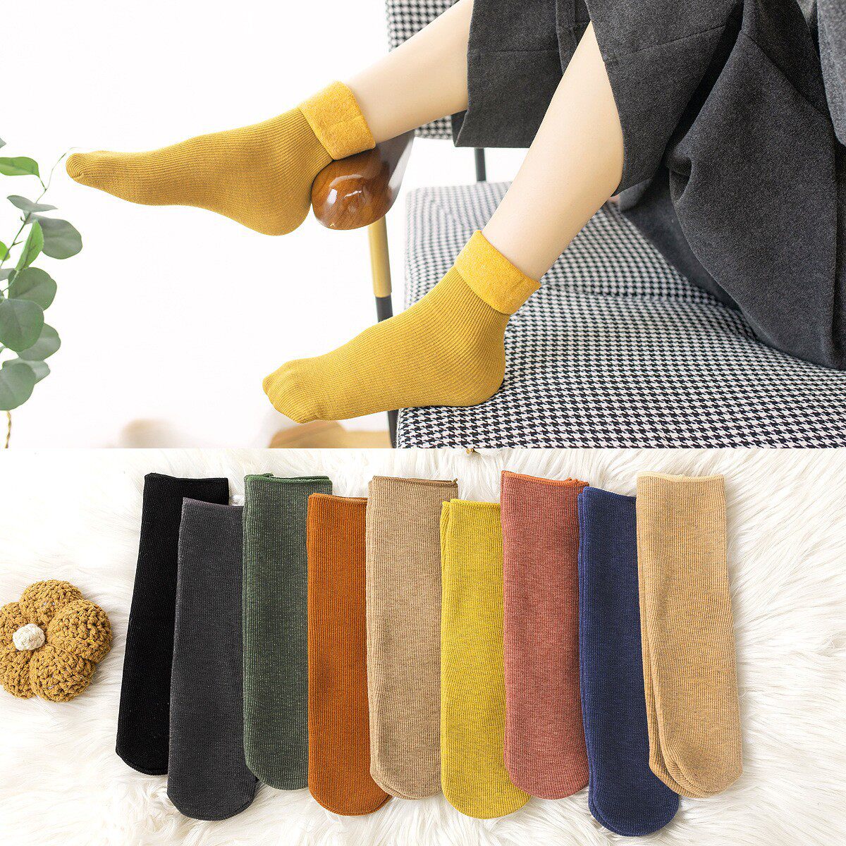 Mid-tube snow socks ladies bare leg artifact autumn and winter warm artifact plus velvet thickened black meat solid color bubble socks