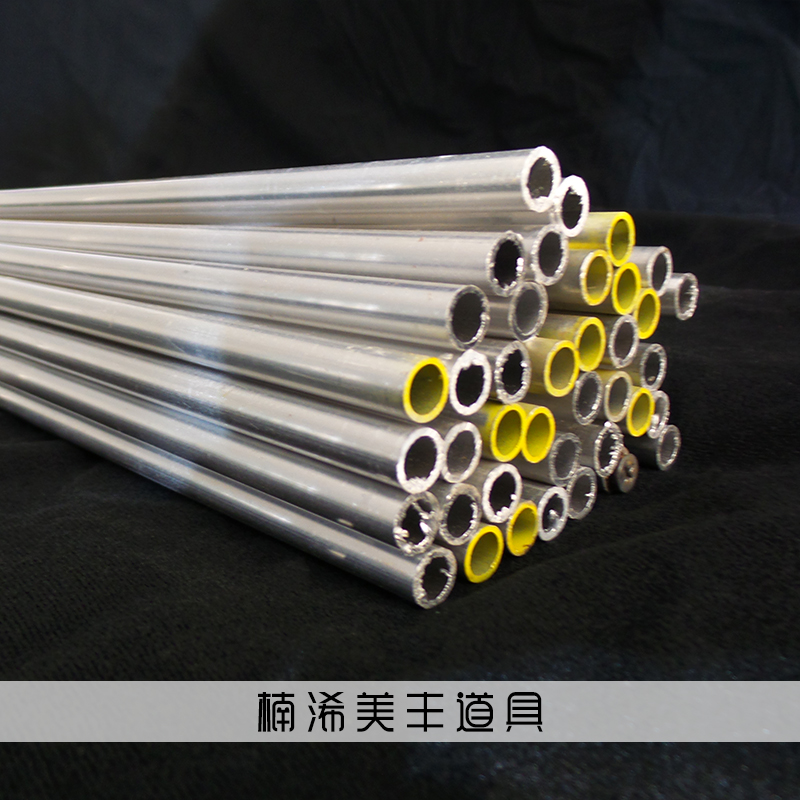 Nanxi Meifeng Advertising Wedding Room Moon Shaped Skeleton Ball Chain Shaped Skeleton