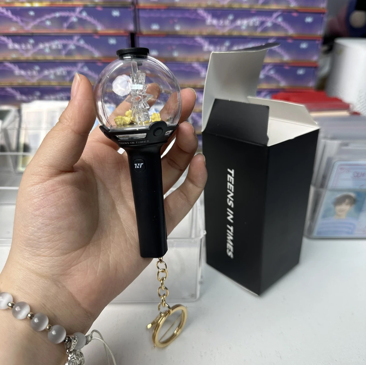 25年必买！时代少年团应援棒mini挂件发光款，送人自用都炸场🔥-荧光棒