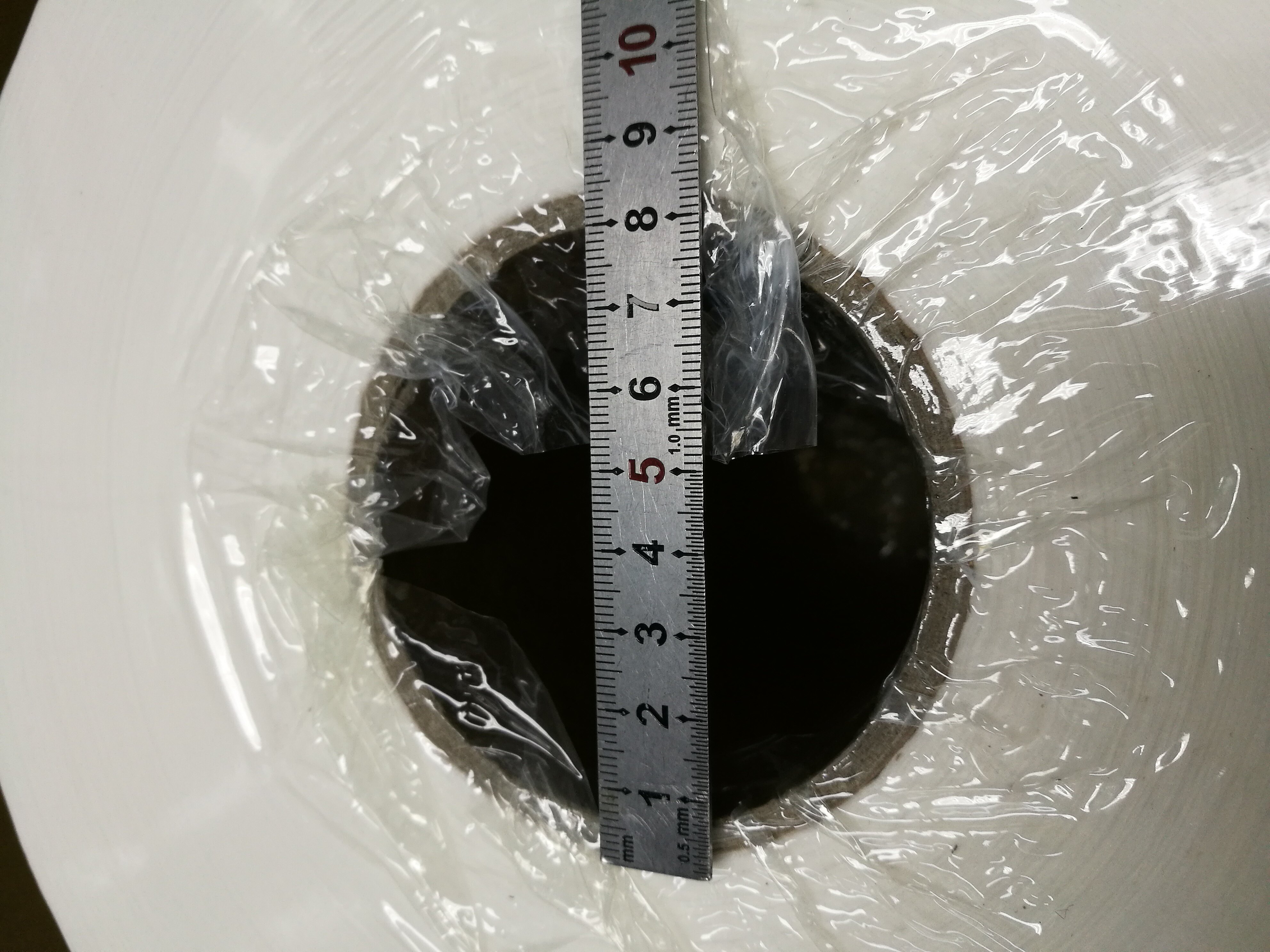 White large roll paper non-woven material 250*370MM 500 rolls distribution large roll cotton cloth mold paper