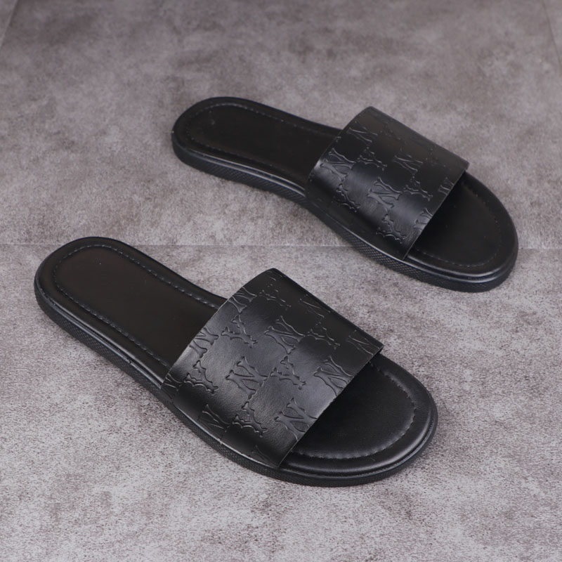 Summer Tide Sign Slippers Men Trends 2021 New Stylish Cool Tug Outside Wearing for Men's casual Shoe Men