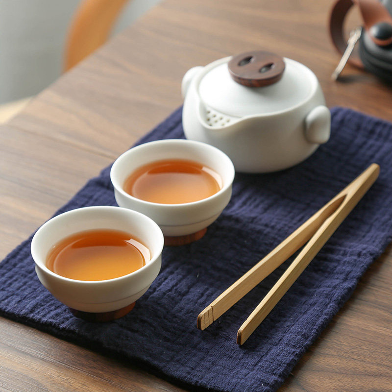 Ceramic Travel Tea Set Portable outdoor vehicle carrying 2 people Express Cup two cups simple tea set