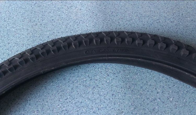 Special price CST Zhengxin 26 * 1 95 in light tire Snake Belly Tire Travel Tire Climbing tire Tire Climbing Tire