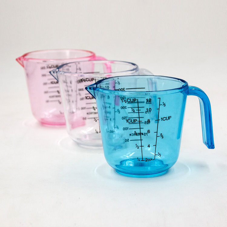300ml thickened plastic transparent measuring cup scale multi-function measuring cup kitchen baking tools random color