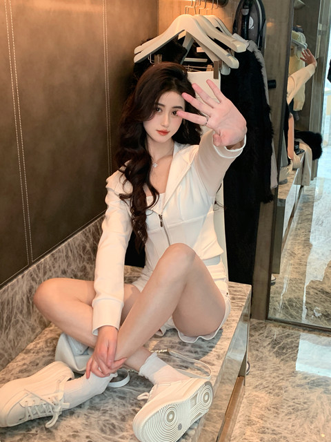 Hollin [Energetic] American Hot Girl Hooded Short White Sweater Women's Spring and Autumn Zipper Cardigan Jacket