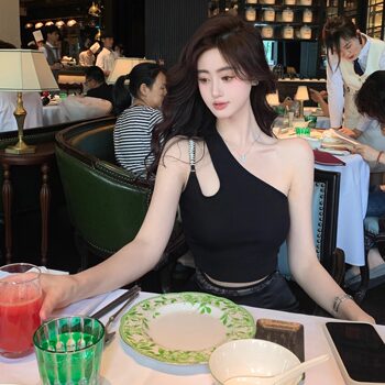 Hollin Slanted Shoulder Sleeveless T-Shirt for Women Summer Waist Slimming Look Socialite Asymmetrical Breast-Revealing Sexy Short Top