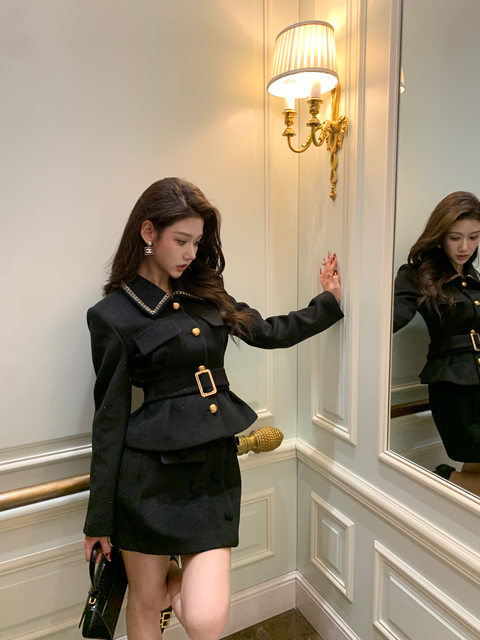 Hollinna Square-Neck Woolen Suit Set for Women, Autumn and Winter 2025 New Style, Commuter Chic Style, Pencil Skirt Two-Piece Set