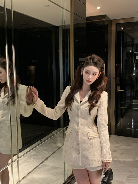 Hollinna Tweed Coat for Women, Autumn/Winter 2025 New Style, Mid-Length, Light Luxury, High-End Feel, Waist-Cinching Top