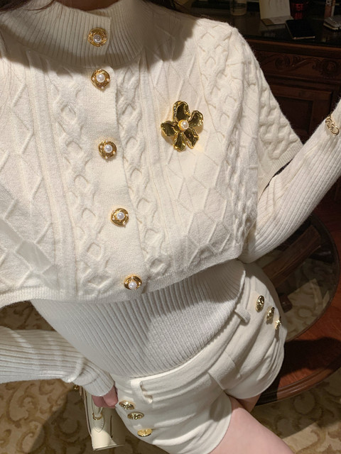 Hollin Half-High Collar Knitted Base Shirt for Women, Suitable for Spring and Autumn, Can Be Worn as an Outer Layer, Sweater with Shawl Design, Elegant Inner Top