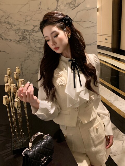 Hollin [Cream Mousse] Playful Vest Suit for Women, Spring & Fall Design, High-End Wool Two-Piece Set