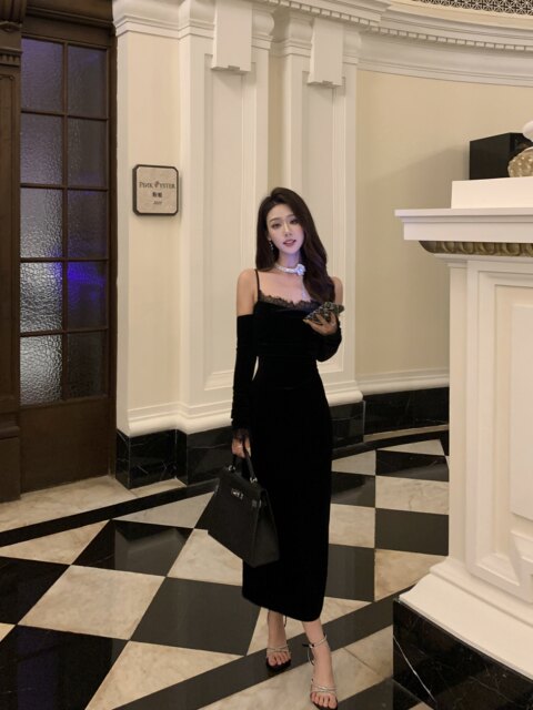 Hollinna Velvet Suspender Dress for Women, Spring and Autumn, French Style, High-End, Hepburn Style, Slimming, Elegant Long Dress