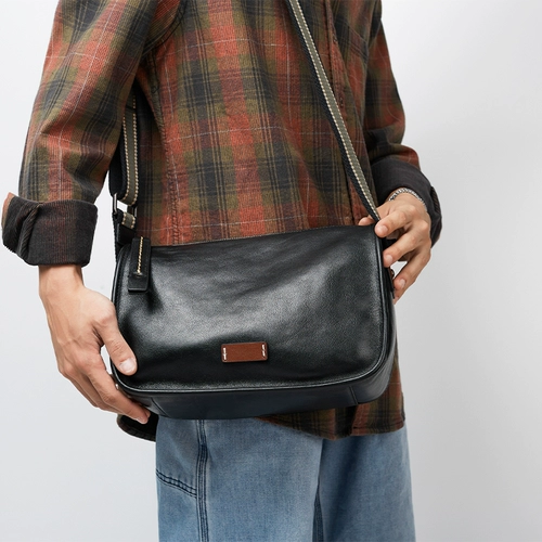 Кожаная вместительная и большая сумка на одно плечо, из натуральной кожи