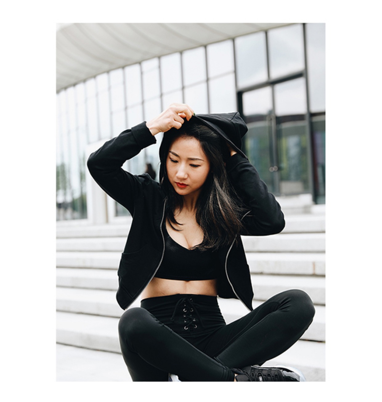 Nữ hoàng yêu thể dục thể thao vest bra chống sốc thu thập rập khuôn corset chạy yoga hỗ trợ cao bra tập gym